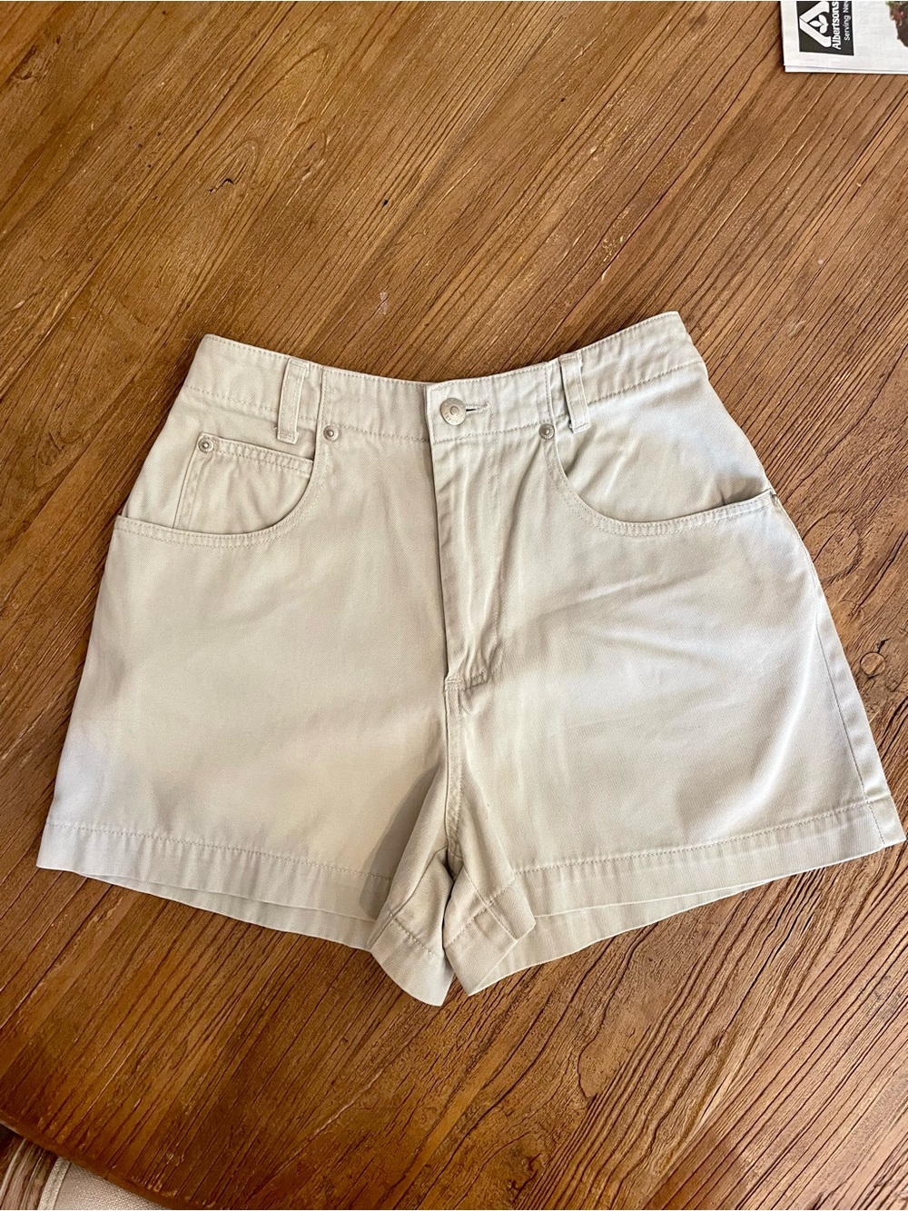 Banana Republic Women's Bermuda Shorts in Light Sand